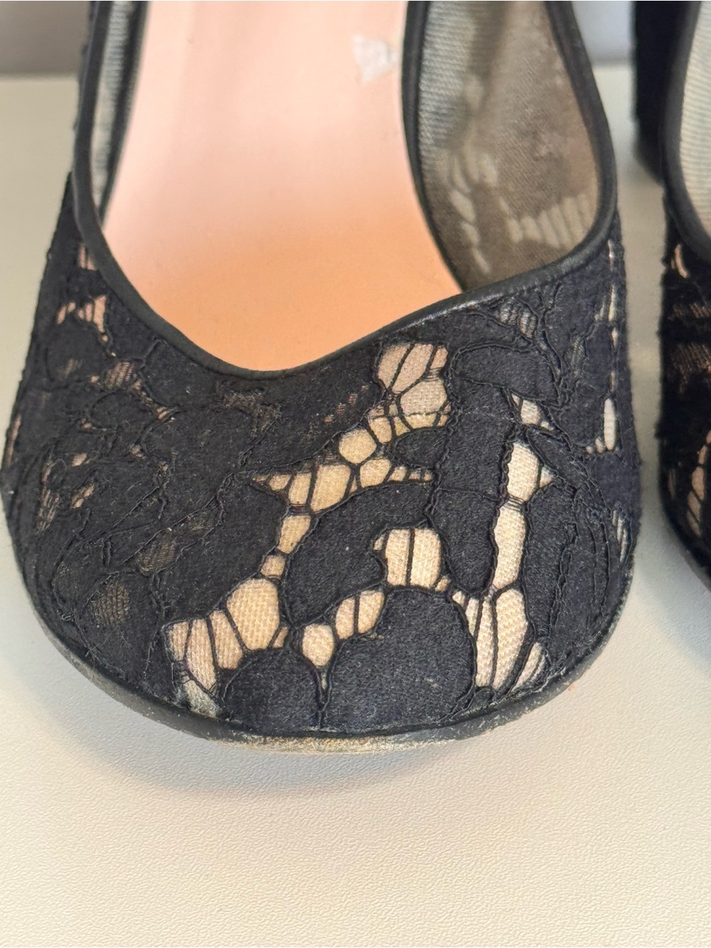Kate Spade New York Black Lace Ankle Strap Block Heel Pumps 10.5M - Picture 4 of 14